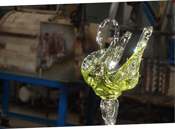 La fabrique de verre. Objiet en verre.