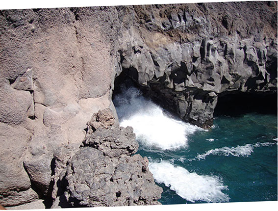 The suggestive cliffs of Los Hervideros