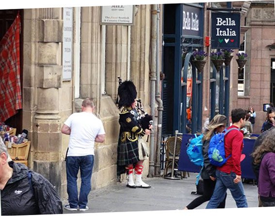 Per le strade di Edimburgo