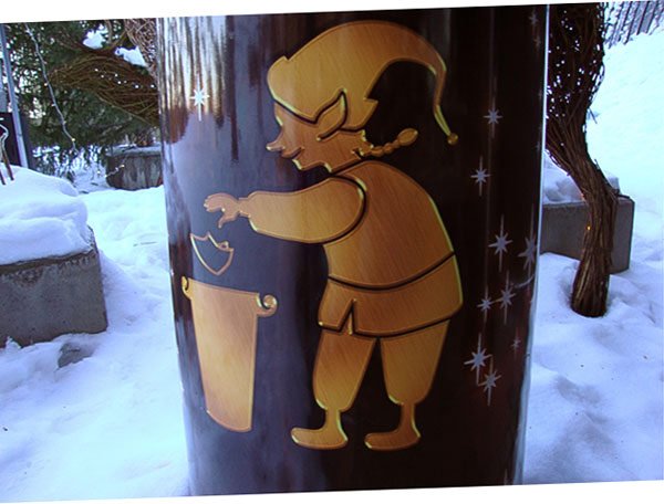 Santa Park, Bild an einem Baum