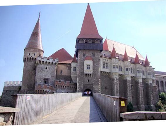 Corvilinor Burg (in Hunedoara)