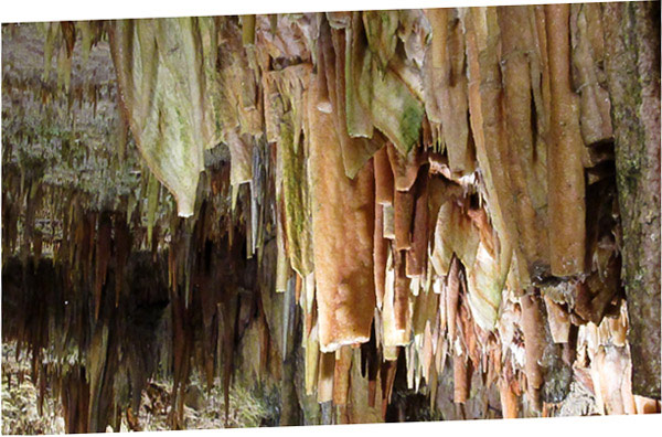 Stalagmiti della grotta