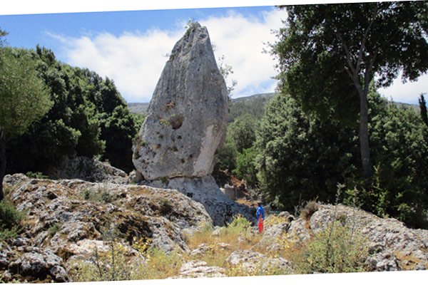 Anogi Menhir